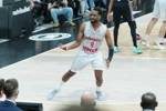 这也太准了！洛伊德14中9&7记三分球轰下32分 正负值+18