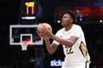 可圈可点！德里克&middot;奎因半场4中2拿到4分6板3助1帽